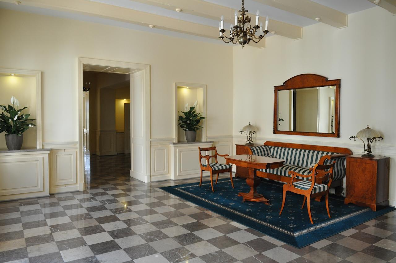 Hotel "Zajazd Napoleonski" 바르샤바 외부 사진