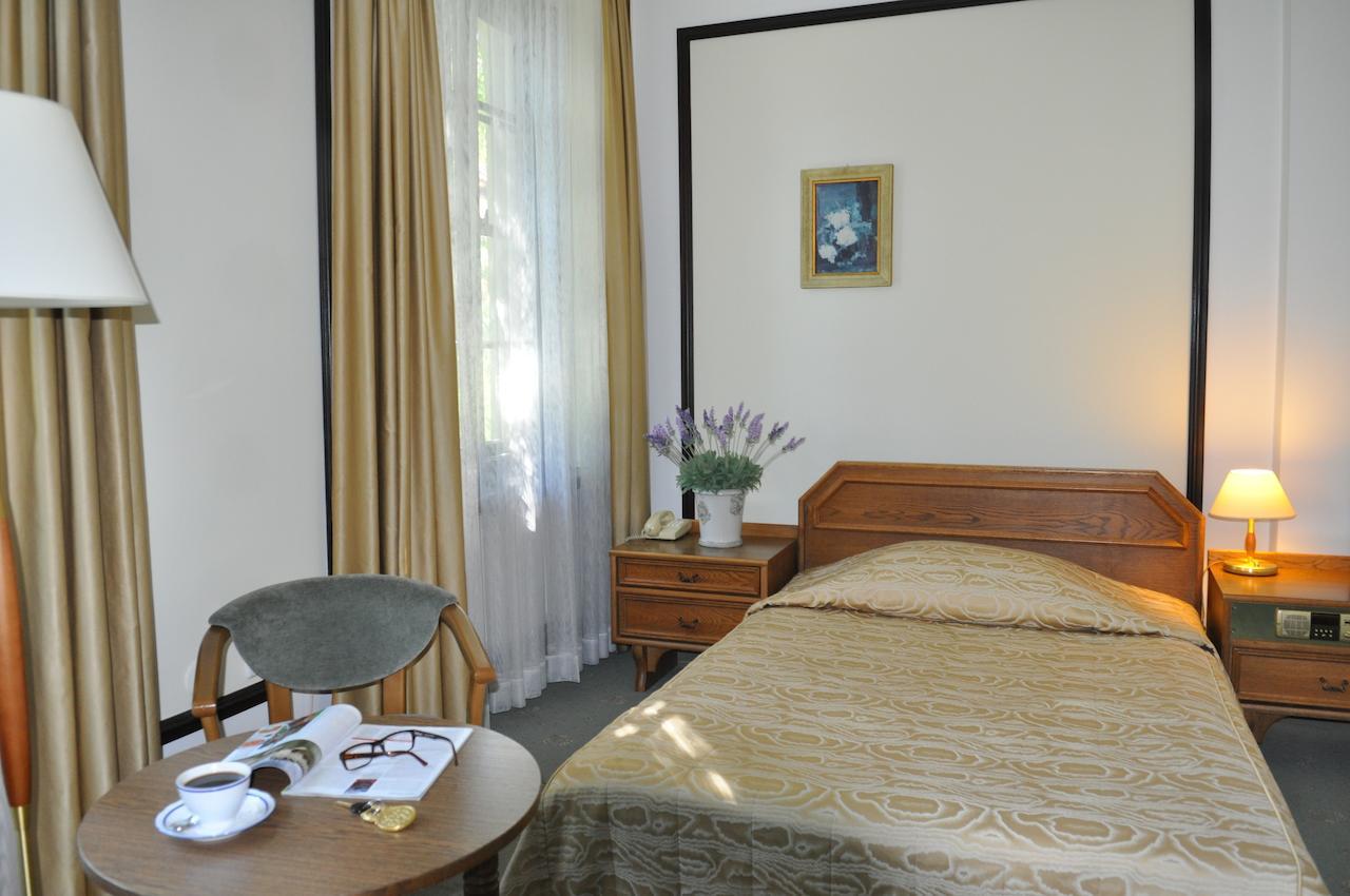Hotel "Zajazd Napoleonski" 바르샤바 객실 사진